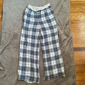 Hollister High Waisted Plaid Pajama Pants